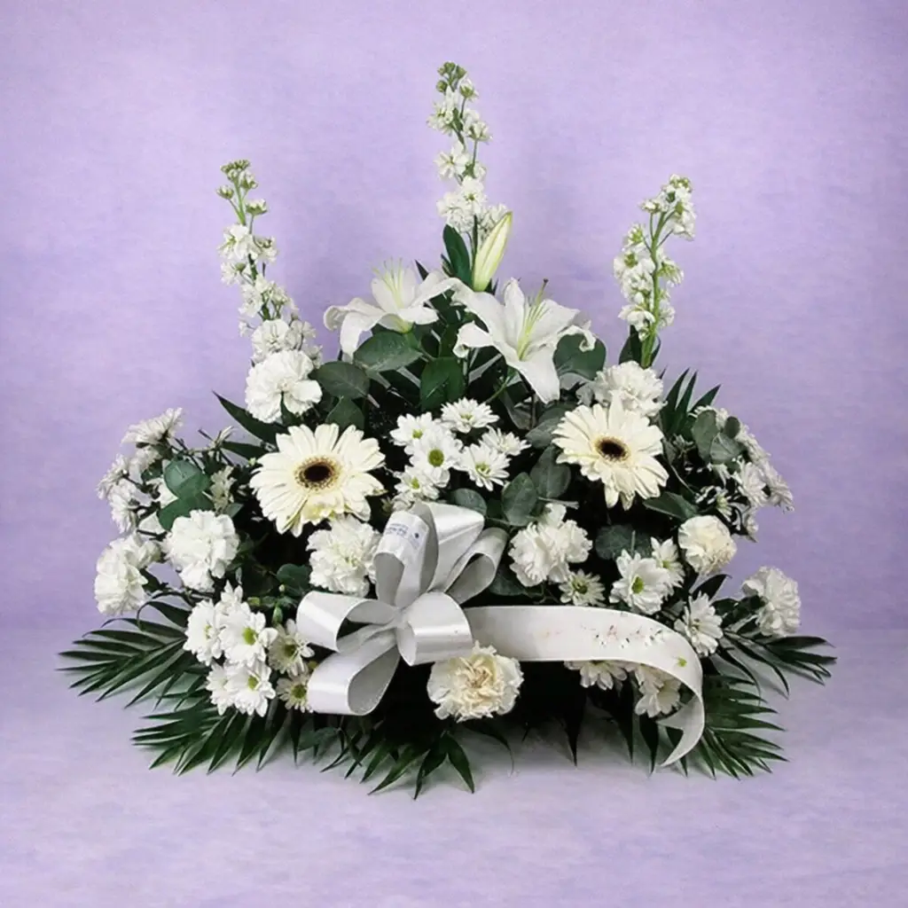 centro funerario flores blancas económico en Pamplona