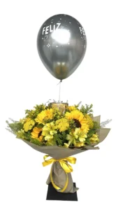 Ramo tonos amarillos chocolates globo feliz cumple