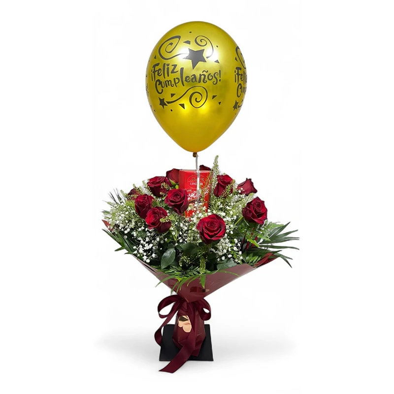 Espectacular Ramo de 12 Rosas rojas con chocolates y envoltorio especial